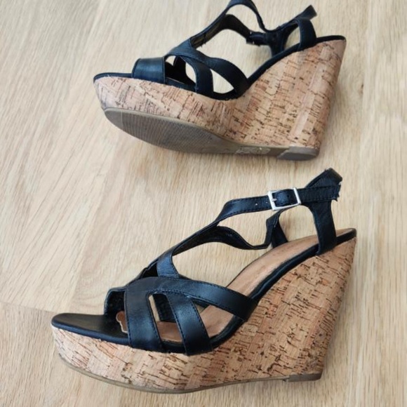 Le Chateau wedge black cork heels - Picture 5 of 8